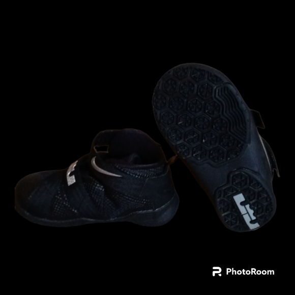 Nike Toddler Lebron James Soldier Sneakers - Picture 4 of 7